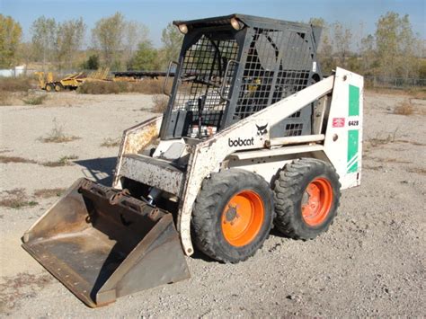 bobcat skid steer 642b hydraulic fluid level check|bobcat track loader fluid level.